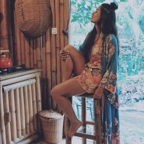 New! Blue Pink Peacock Print Kimono Oversized Front Pocket’s Side Slits - Picture 7 of 8